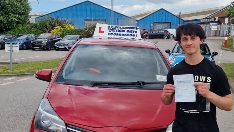 James Pupil E1763121312121